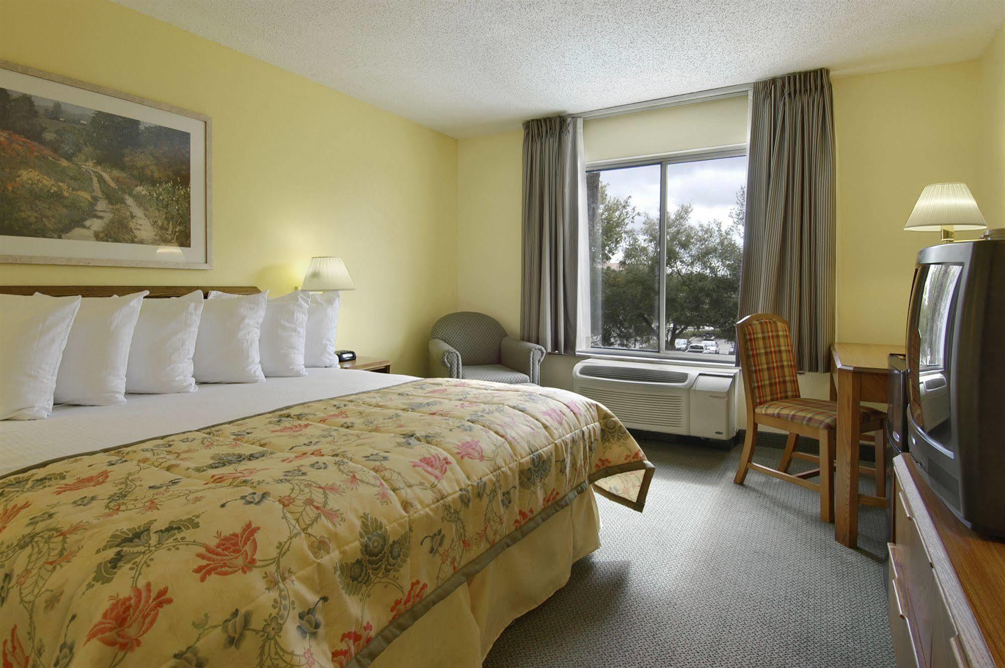 Orlando Inn Near International Drive Williamsburg Bagian luar foto